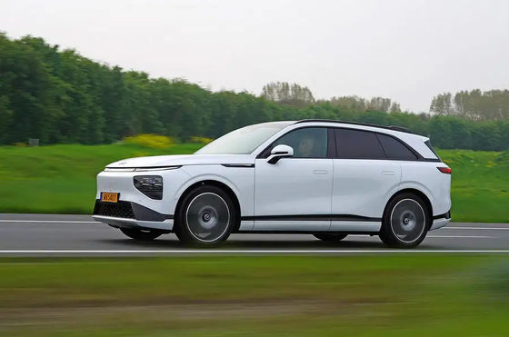 SUV الکتریکی جدید - Xpeng G9 2024 570km pro با 230 موتور قدرت 430N.m Torque 6.4sec شتاب 0-100km / h