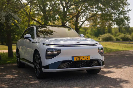 SUV الکتریکی جدید - Xpeng G9 2024 570km pro با 230 موتور قدرت 430N.m Torque 6.4sec شتاب 0-100km / h