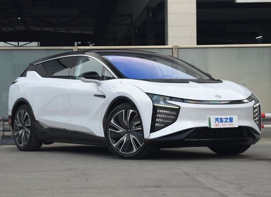 SUV الکتریکی خالص Hiphi Y 560km RWD نسخه پیشگام با 0.63h شارژ سریع 190km/h حداکثر سرعت 336PSmotorpower ماشین جدید Ev