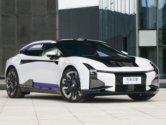 SUV الکتریکی خالص Hiphi Y 560km RWD نسخه پیشگام با 0.63h شارژ سریع 190km/h حداکثر سرعت 336PSmotorpower ماشین جدید Ev