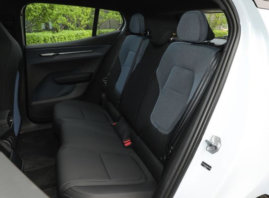 ولوو الکتریکی خالص SUV EX30 410km برد طولانی RWD هسته ای edithion با 272P.s و یک گشتاور از 343N.m قدرت موتور