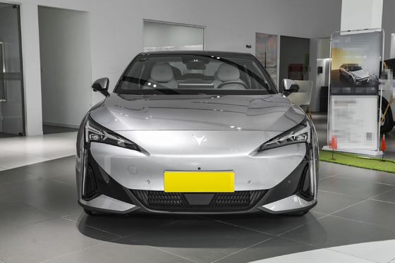 2024 خودروهای انرژی جدید ARCFOX Alpha S5 Sedan 708 کیلومتر ماشین های بلند مدت
