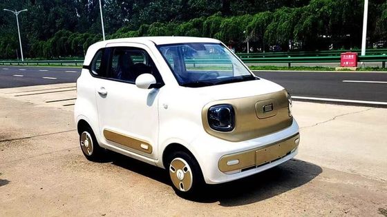پیش فروش Micro-ev FAW Bestune Pony Hatch 120km Range با 20kW/27P.s قدرت موتور الکتریکی 3در/4 صندلی طراحی ایمنی