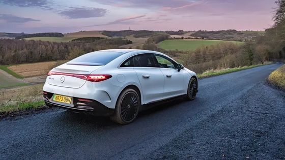 با ارزش ترين خودرو برقي مرسيدس بنز EQE 300 سدان 525kmrange 180kw/245P.s قدرت w 210kmph سرعت بالا