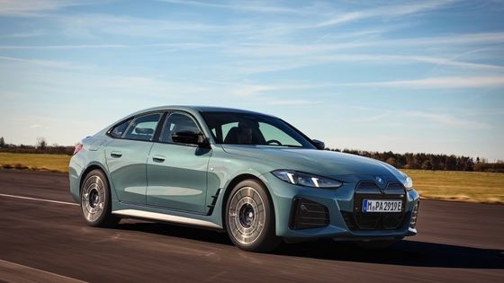 خودرو الکتریکی خالص با عملکرد بالا 450 کیلومتر برد BMW i4 شتاب 0-100km / h در 3.9s 225km / h سرعت بالا 400kw قدرت