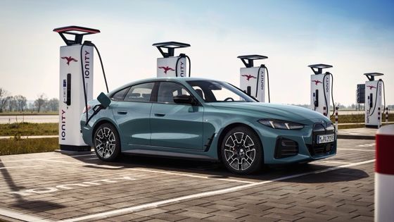 خودرو الکتریکی خالص با عملکرد بالا 450 کیلومتر برد BMW i4 شتاب 0-100km / h در 3.9s 225km / h سرعت بالا 400kw قدرت