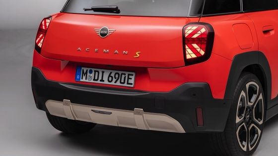 تمام جدید تمام الکتریکی MINI Aceman SE 54.2kwh باتری با قدرت 215hp و 330N.m موتور 7.1s شتاب 0-100km / h