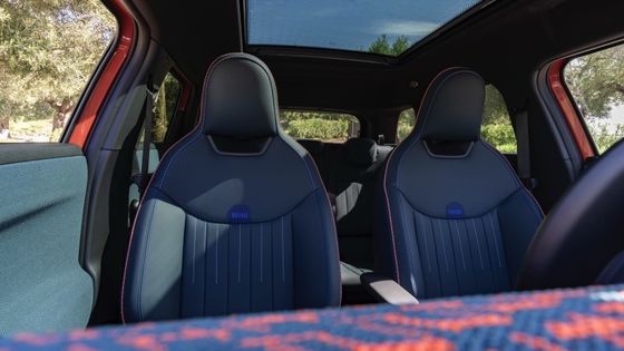 تمام جدید تمام الکتریکی MINI Aceman SE 54.2kwh باتری با قدرت 215hp و 330N.m موتور 7.1s شتاب 0-100km / h