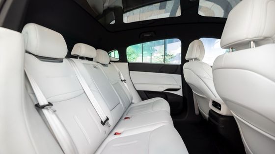 Xpeng G6 RWD Range Long Electric Vehicle SUV EV Electric Car با قدرت موتور 210kw RWD رانندگی و 490km Range