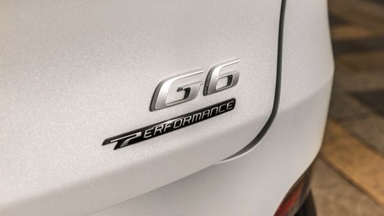 Xpeng G6 RWD Range Long Electric Vehicle SUV EV Electric Car با قدرت موتور 210kw RWD رانندگی و 490km Range