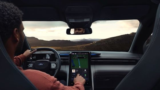 آماده برای رفتن Crossover فورد اکسپلورر الکتریکی خالص AWD با 532 کیلومتر WLTP 250kw / 340P.s قدرت موتور و سرعت بالا 180km / h