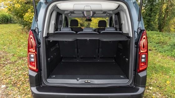 سیترون جدید برلینگو خودرو الکتریکی جدید 339 کیلومتر محدوده 52kwh باتری با 100kw 136P.s قدرت موتور و 132km / h سرعت بالا