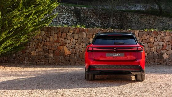 فولکس واگن آی دی ۷ تورر GTX ماشین جدید با باتری ۹۱ کیلو وات ۲۵۰ کیلو وات ۳۴۰ پی اس قدرت موتور ۶٫۰ ثانیه شتاب 0-100 کیلومتر در ساعت