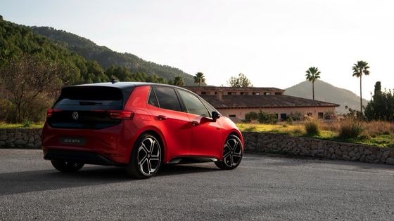 ماشین جدید فولکس واگن ID 3GTX WLTP 600km210kw ((286P.s) قدرت موتور 6.0sec شتاب 0-100km/h