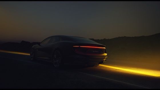 لوتوس امیا با تکنولوژی خودروهای نوین شرکت در یک بدنه چهار درب GT با 650 کیلومتر برد 250 کیلومتر در ساعت حداکثر سرعت و 450 کیلو وات قدرت