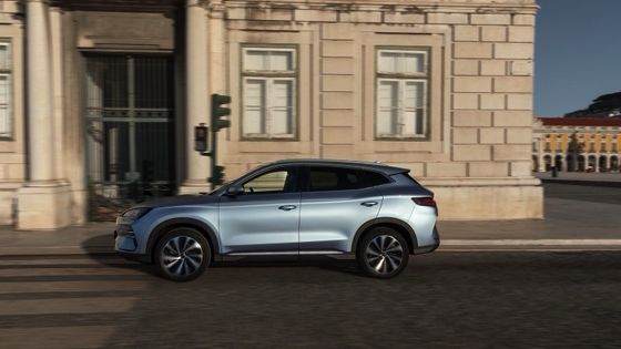 FWD 1.5L موتور در BYD SEAL U DM-i PHEV اتومبیل الکتریکی با موتور الکتریکی 18.3kwh باتری حداکثر قدرت 214bhp