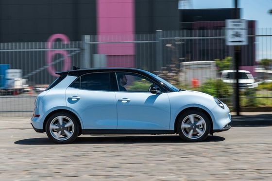 خودروهای الکتریکی 2024 GMW ORA اتومبیل الکتریکی خالص با قدرت موتور 126kw/171ps 160km/h حداکثر سرعت& 400kmRANGE