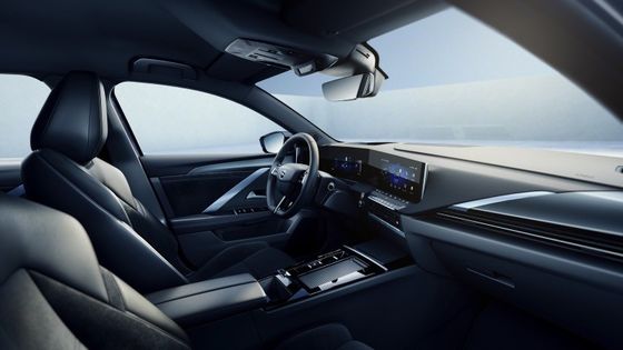 اتومبیل الکتریکی راحت در Opel Astra Electric با باتری 54kwh 150kw قدرت موتور در سرعت 170km / h