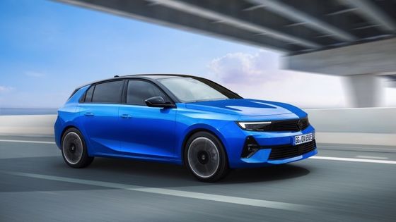 اتومبیل الکتریکی راحت در Opel Astra Electric با باتری 54kwh 150kw قدرت موتور در سرعت 170km / h