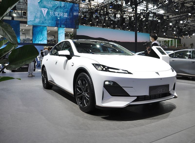 چانگان Sl03 خودروهای برقی با کارایی بالا پنج دری پنج صندلی چهار چرخ
