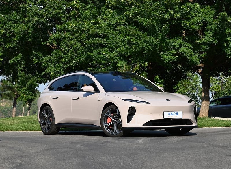 وسایل نقلیه انرژی جدید در موجود با رنگ های کافی 2024 Nio ET5T ویلای وسایل نقلیه الکتریکی 75kwh 200km/h ماشین با سرعت بالا