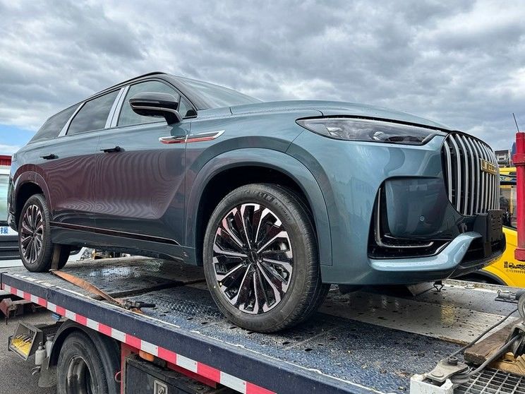 "چري اتو 2024" جديدترين ماشين پي اچ وي "جاکو جي 8" SUV متوسط 205 کيلومتر/ساعت سرعت بالا 205 کيلومتر/ساعت سرعت بالا