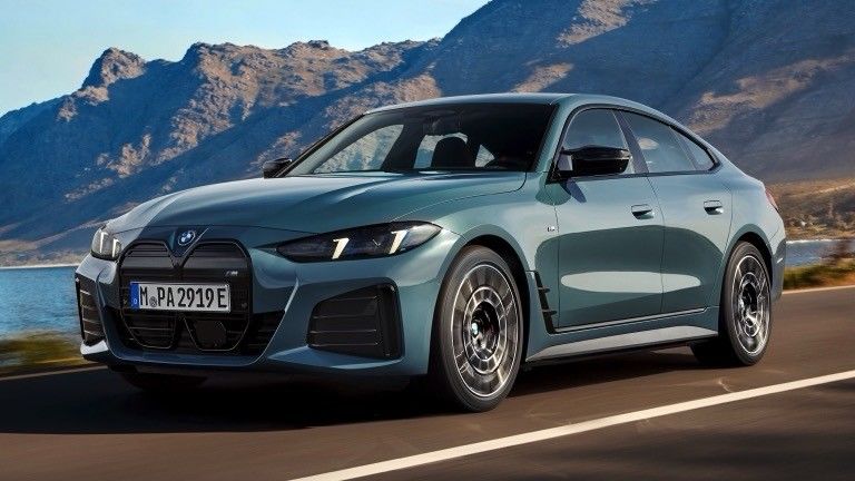 خودرو الکتریکی خالص با عملکرد بالا 450 کیلومتر برد BMW i4 شتاب 0-100km / h در 3.9s 225km / h سرعت بالا 400kw قدرت