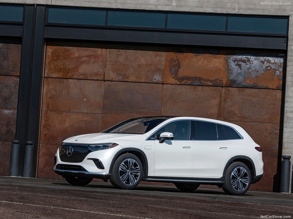 Comfort All Electric Autos with Leather Seats and WLTP of 403km